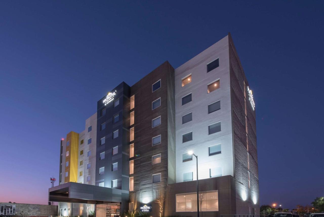 Microtel Inn & Suites By Wyndham Guadalajara Sur Palomar Exterior photo